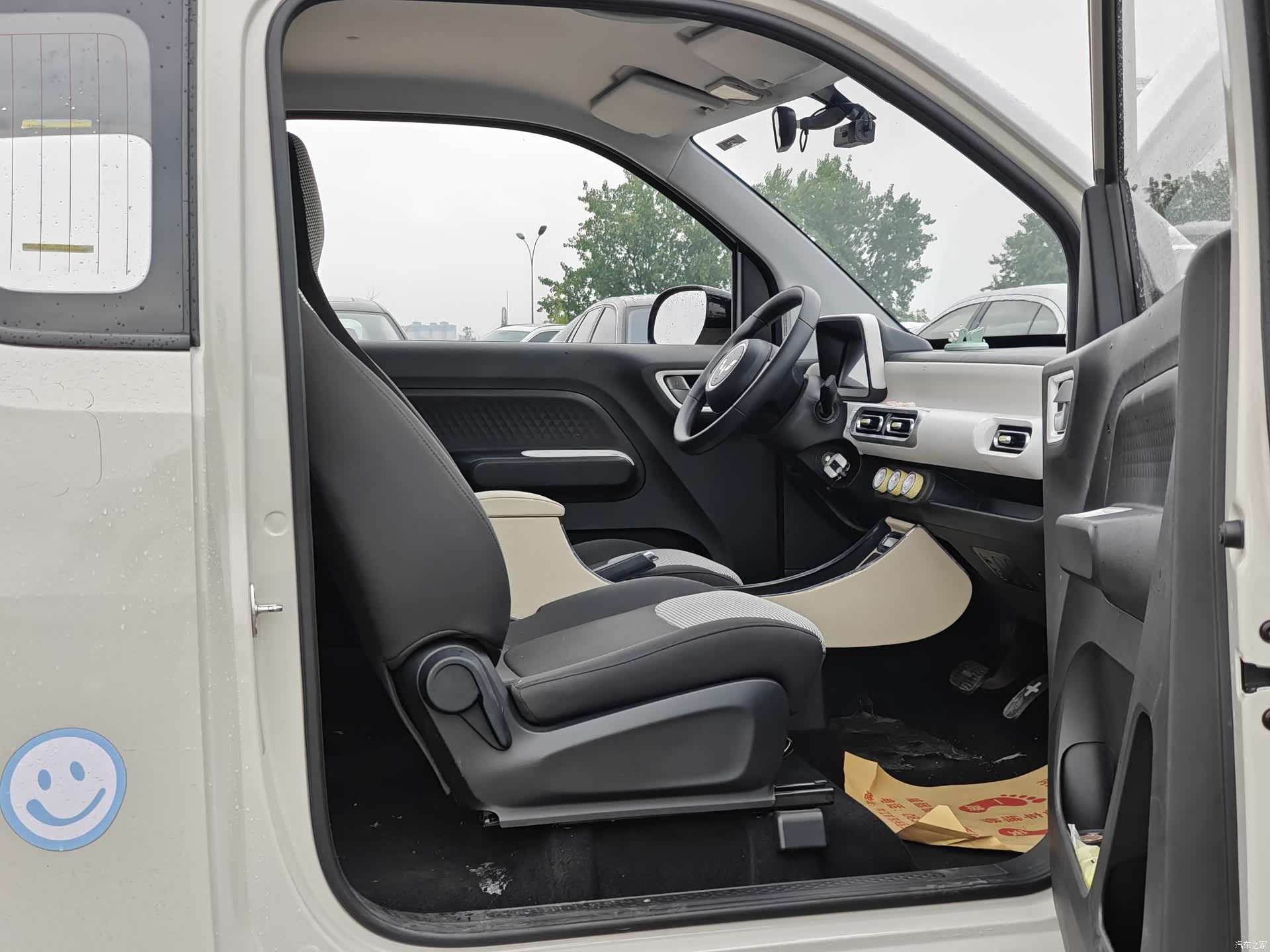 Wuling MINIEV, 2024 9