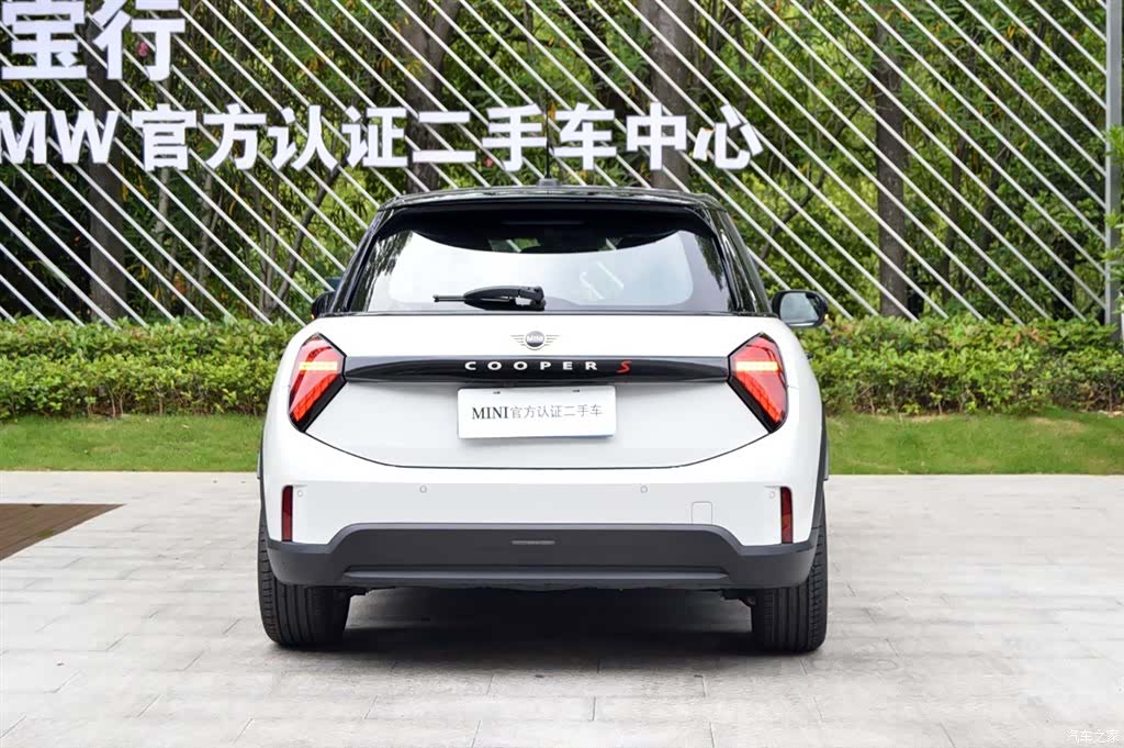 Mini Cooper, 2024 6