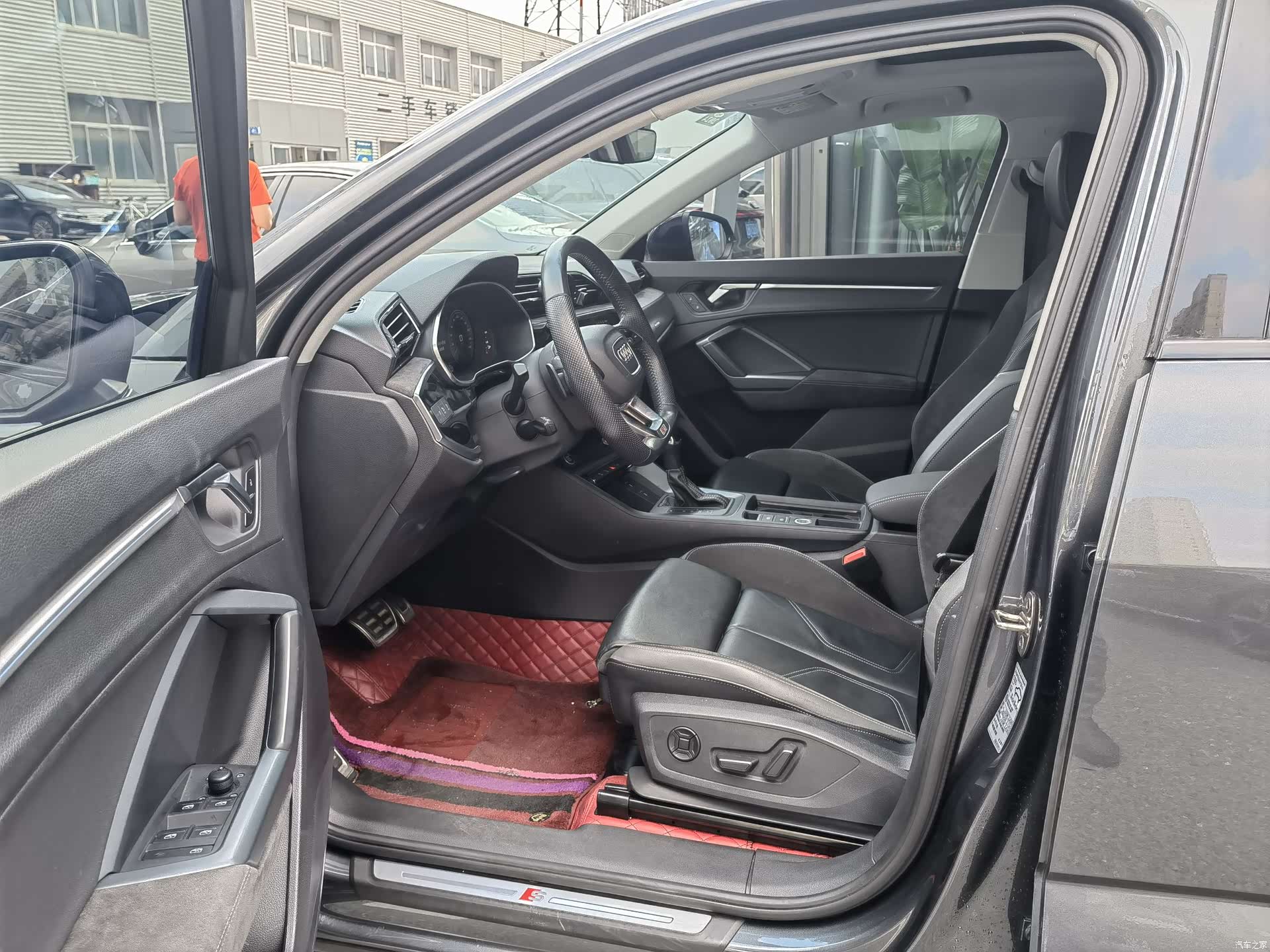 Audi Q3, 2022 4