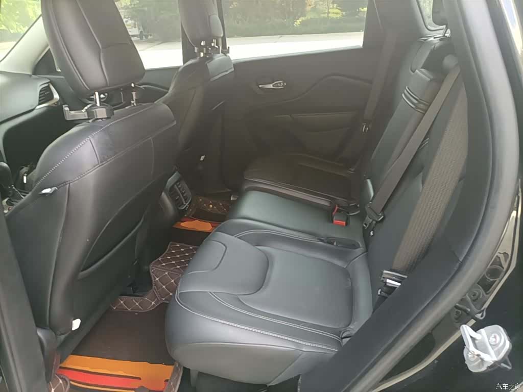 Jeep Cherokee, 2017 17
