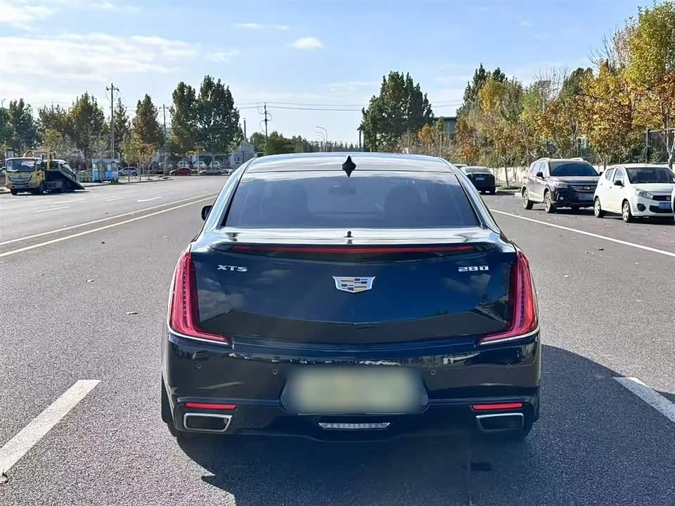 Cadillac XTS
