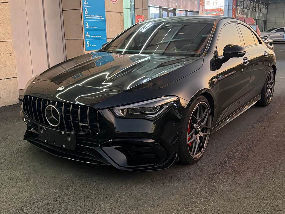 Mercedes-Benz CLA AMG