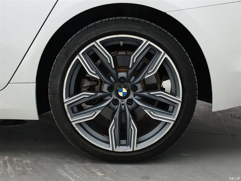 BMW 5 Series, 2017 9