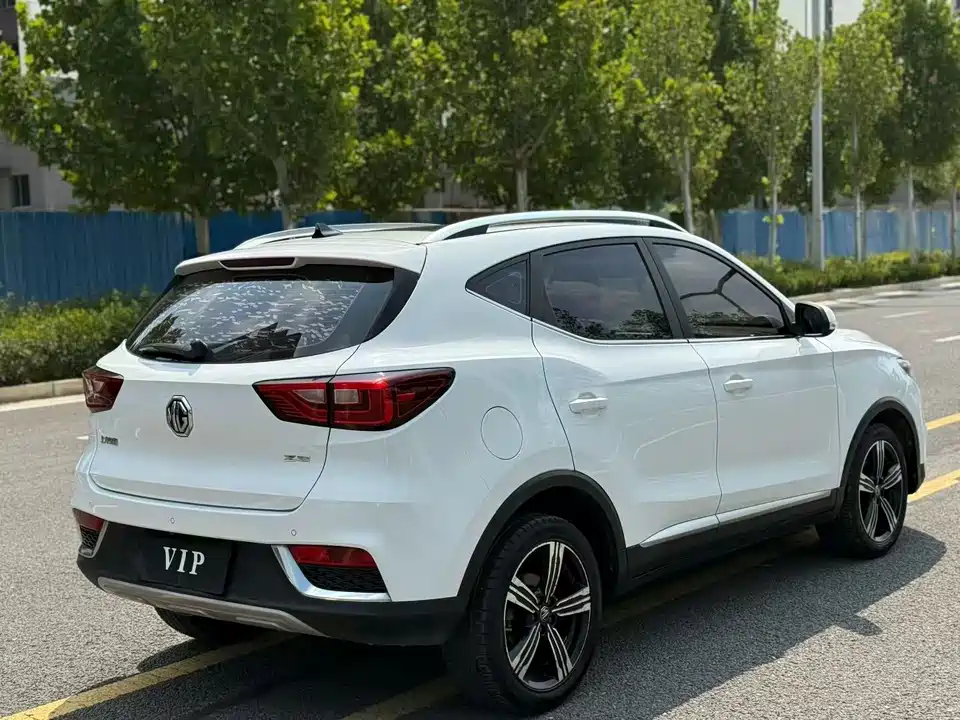 MG ZS