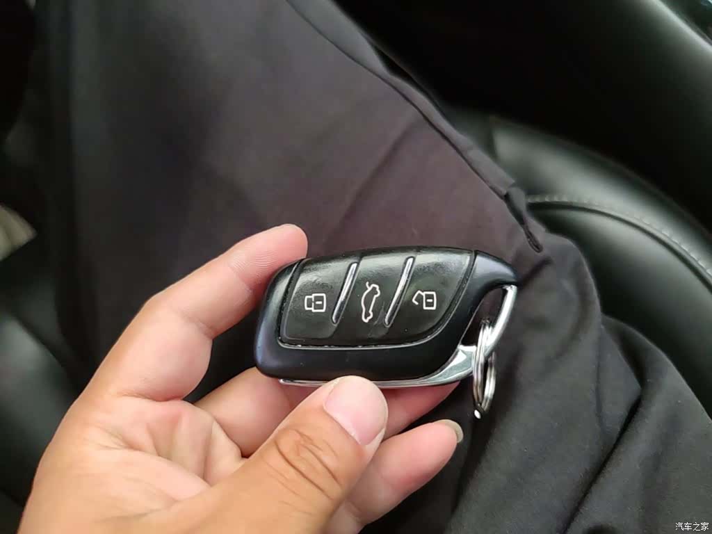 Roewe i5, 2021 9