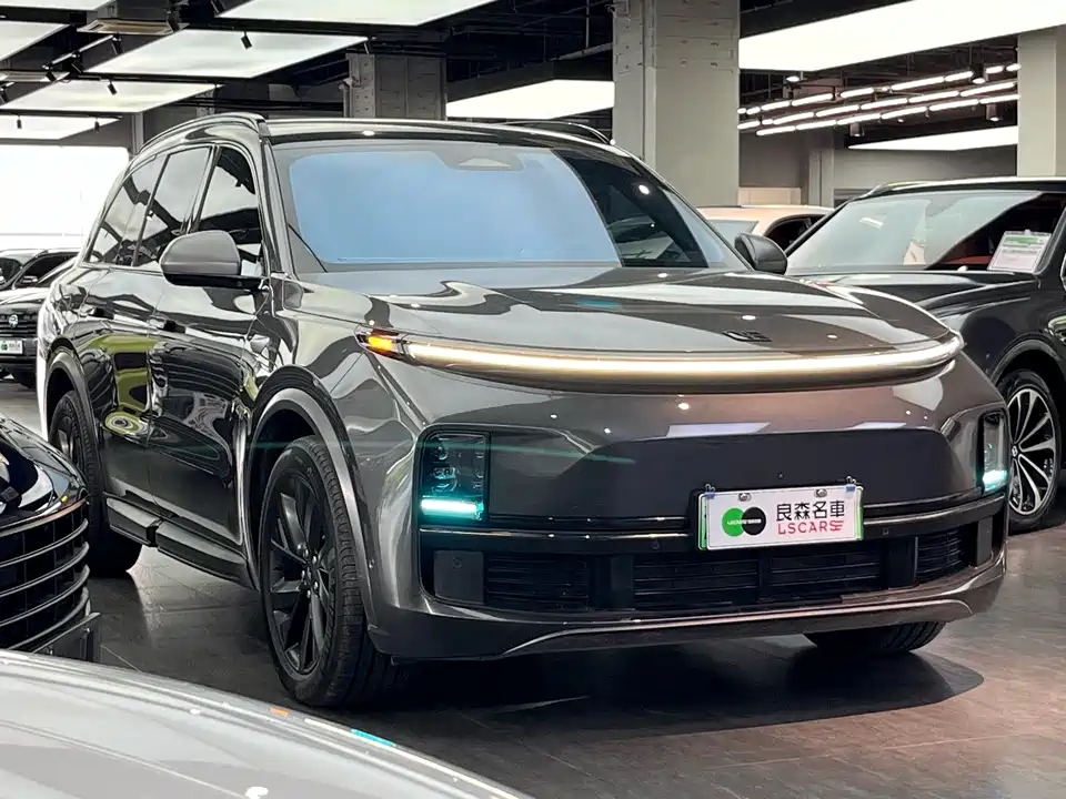 Li Auto Ideal L8