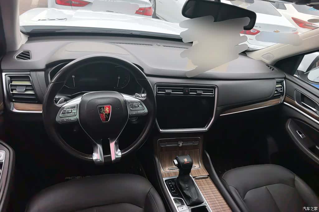 Roewe RX8, 2018 12