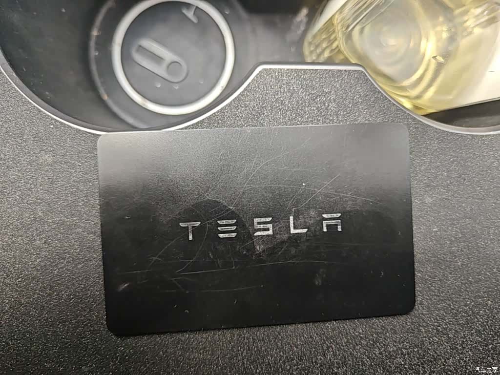 Tesla Model Y, 2022 9