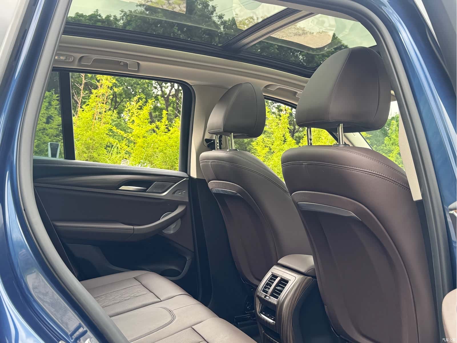 BMW iX3, 2022 8