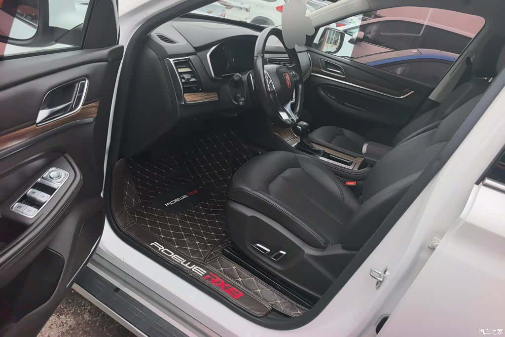 Roewe RX8, 2018 9
