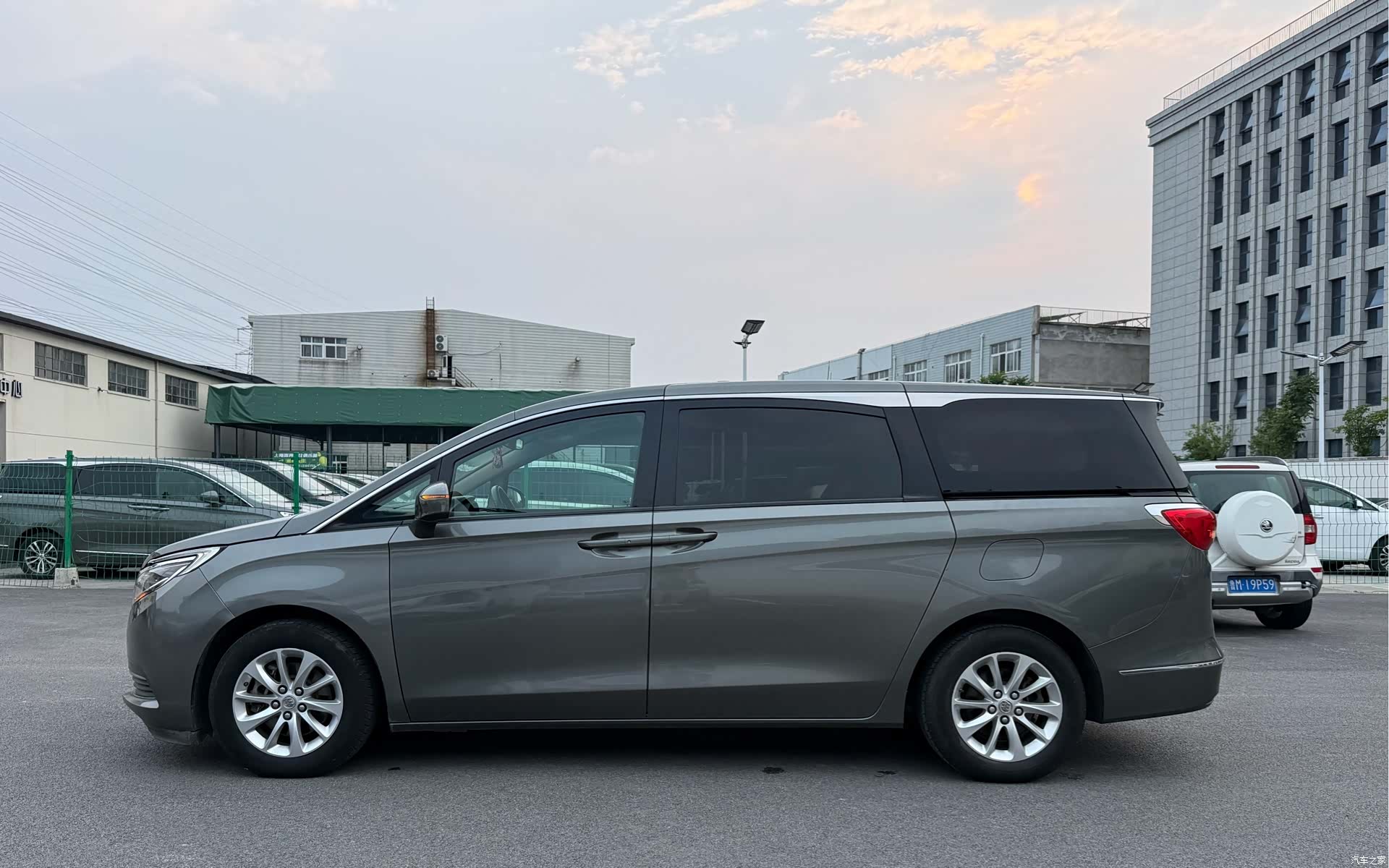 Buick GL8, 2017 10