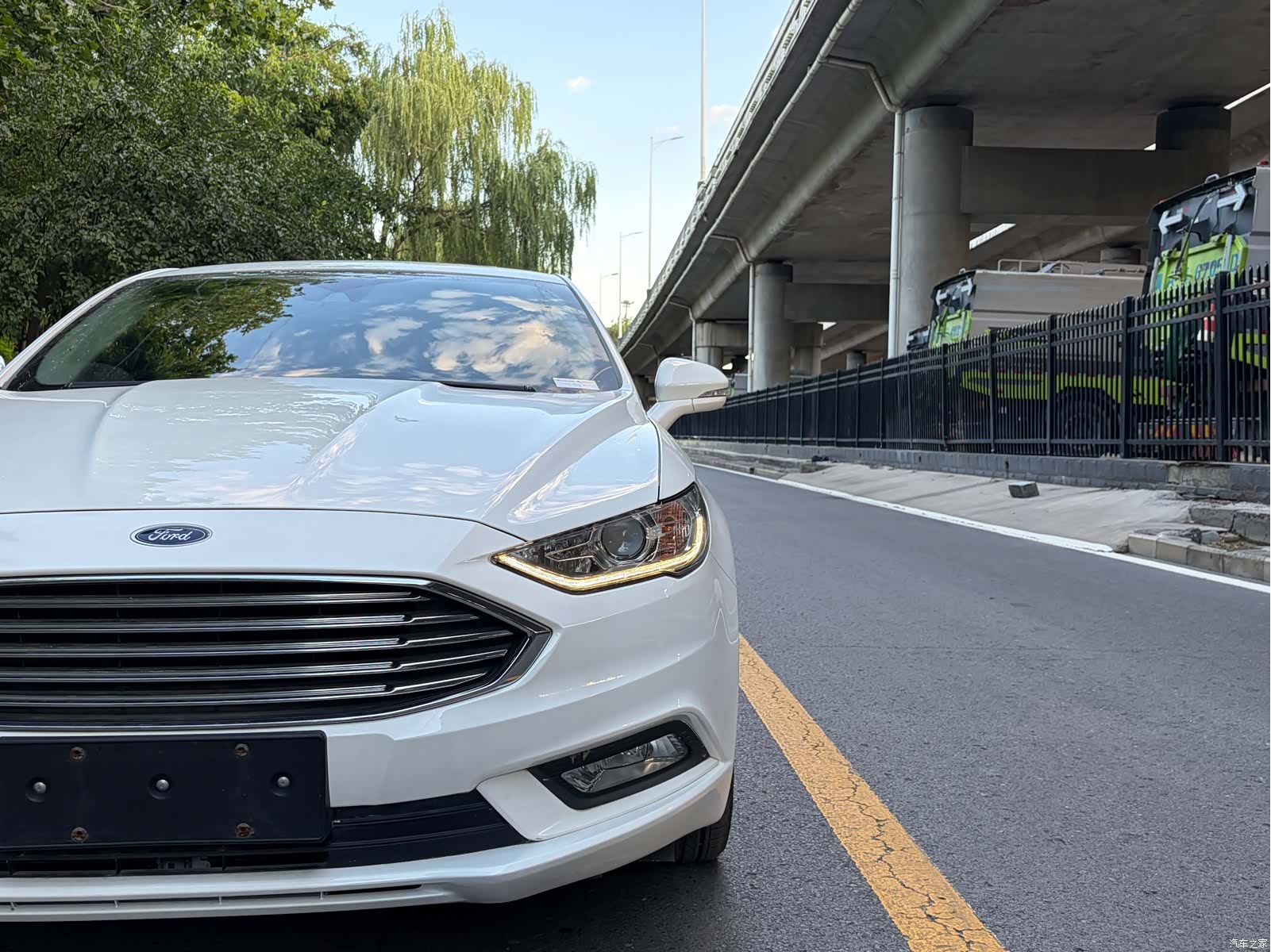Ford Mondeo, 2016 11