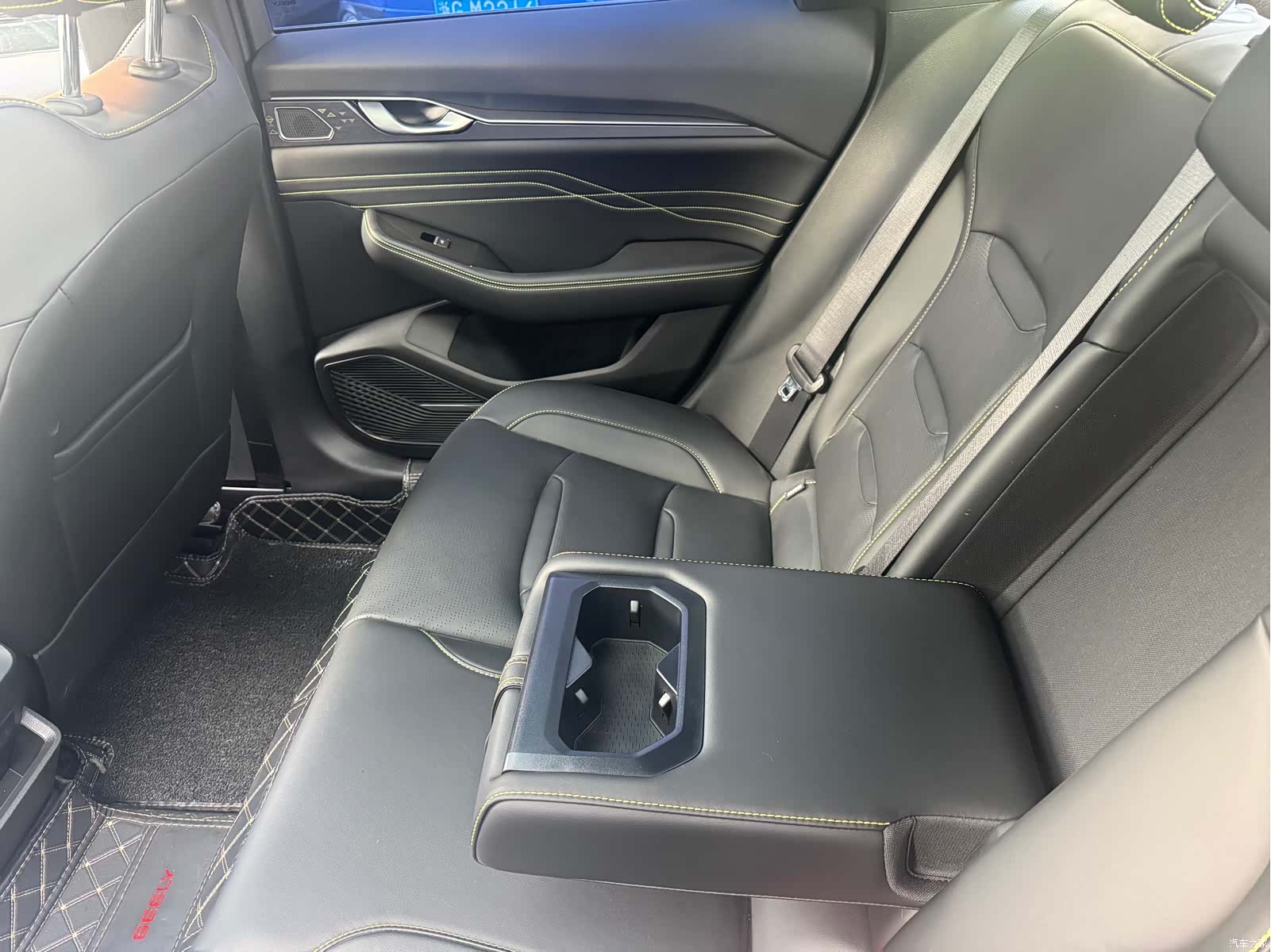 Geely Preface, 2024 14