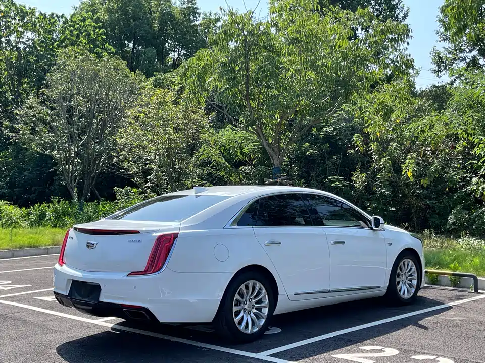 Cadillac XTS
