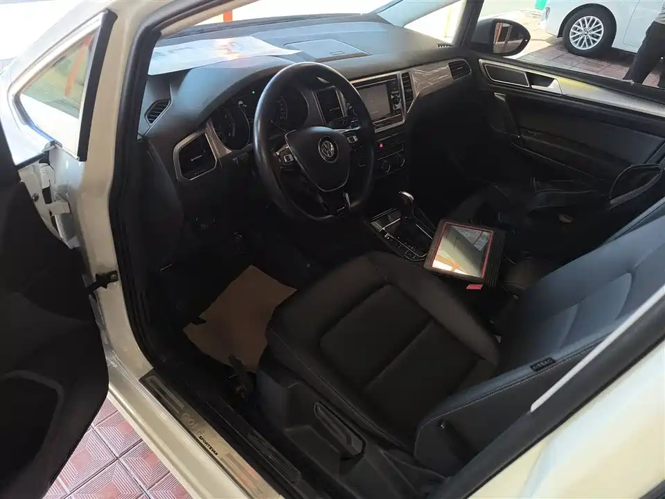 Volkswagen Golf*Jiayu