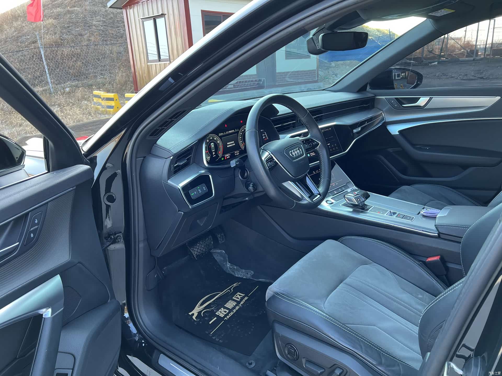 Audi A6L, 2021 3