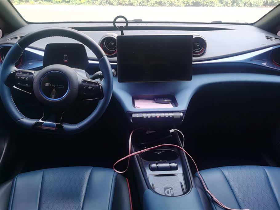 BYD dolphin