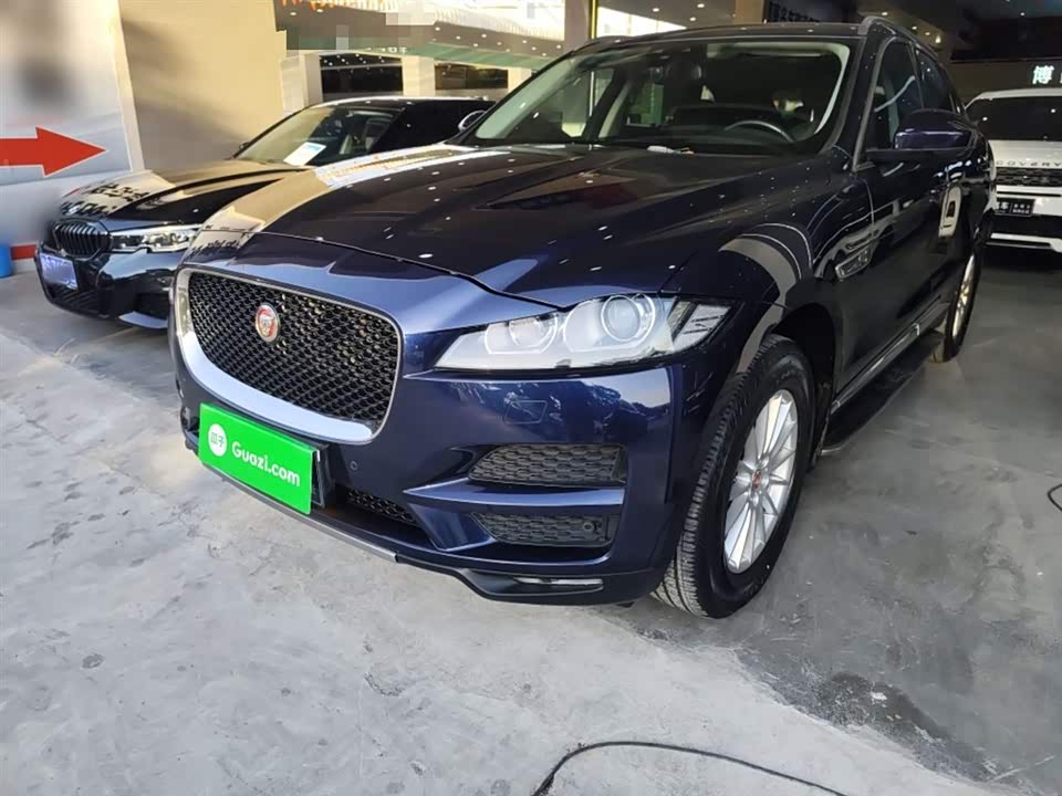 Jaguar F-PACE