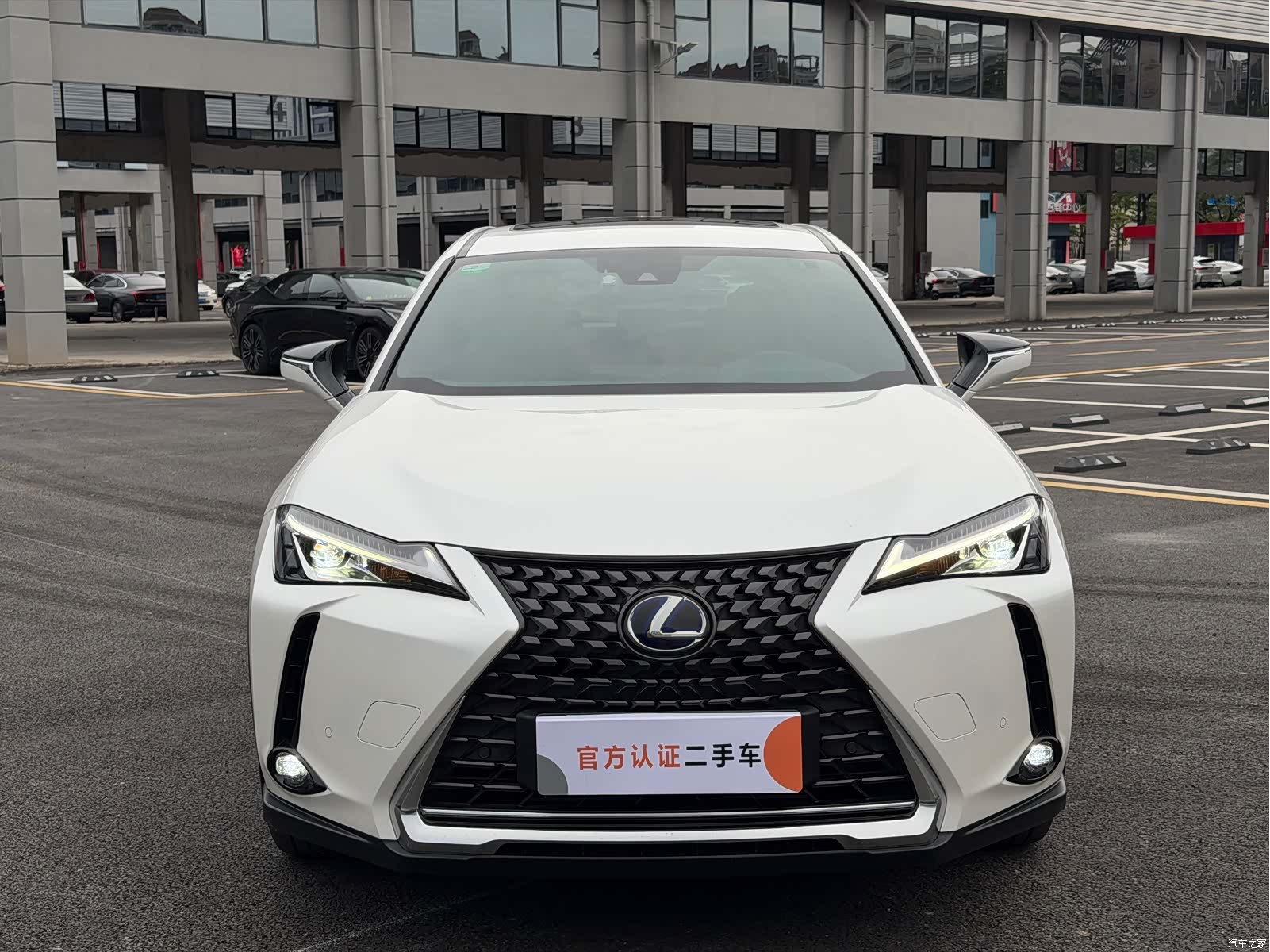 Lexus UX, 2022 2
