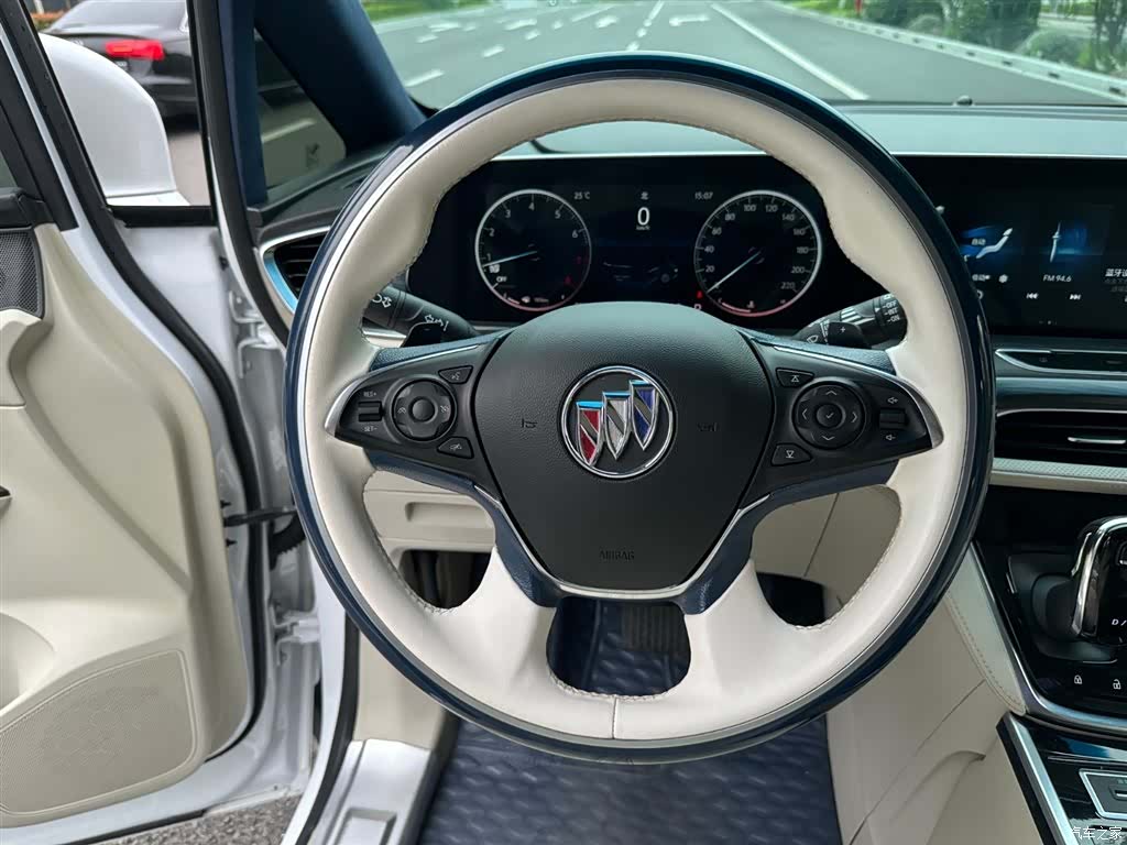 Buick GL8, 2022 7