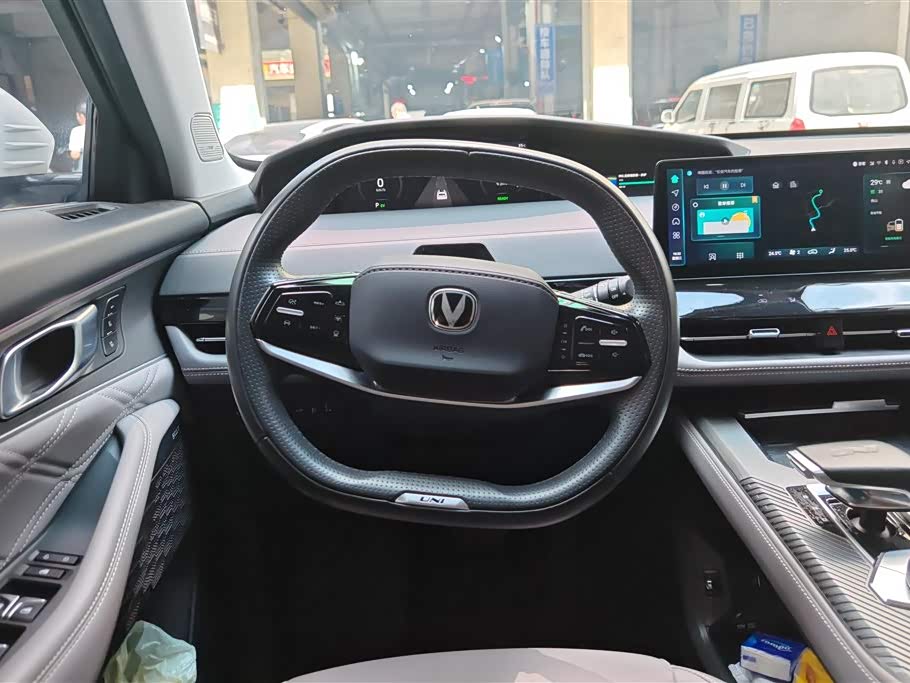 Changan UNI-K Smart iDD