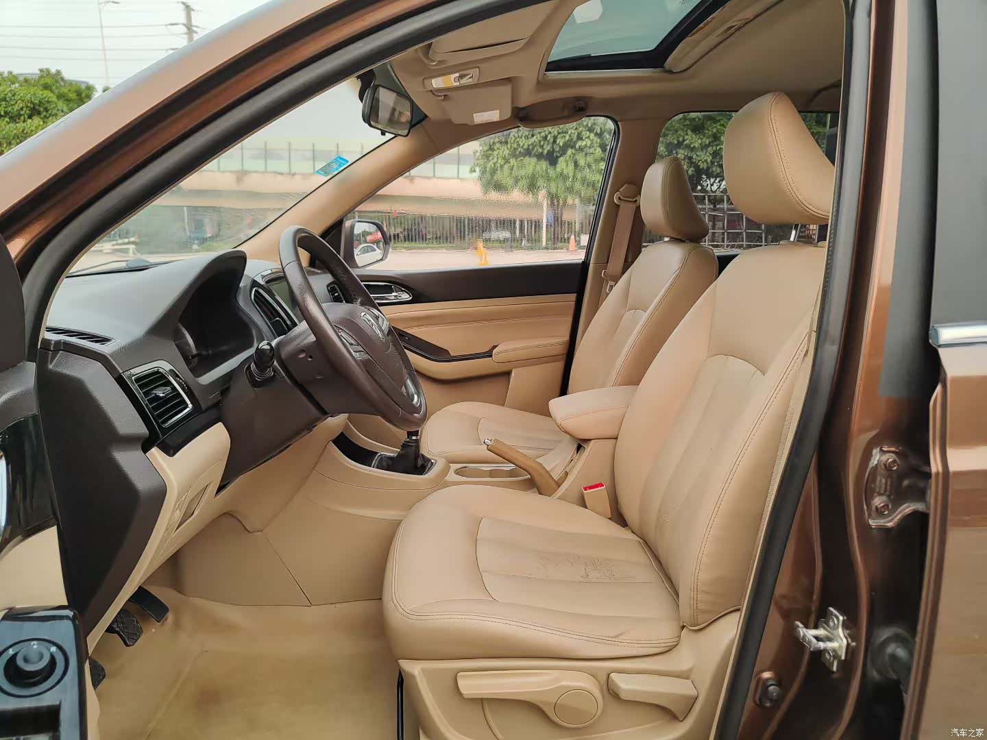 Wuling 730, 2015 все фото