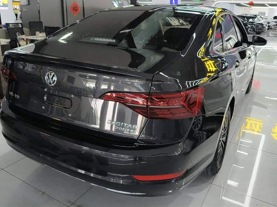 Volkswagen Sagitar