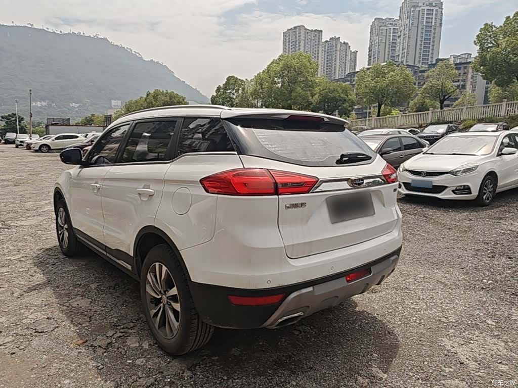 Geely Boyue, 2017 все фото