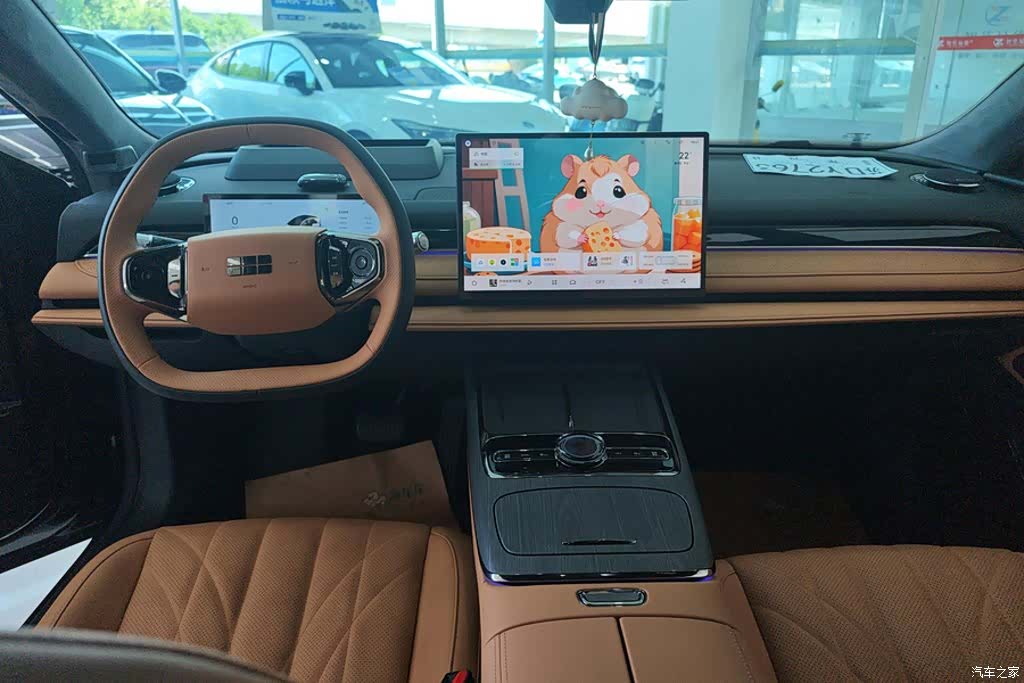 Geely 8, 2025 12