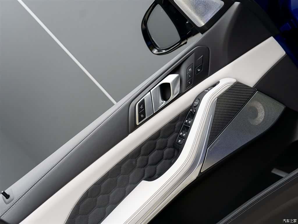 BMW X5, 2023 9