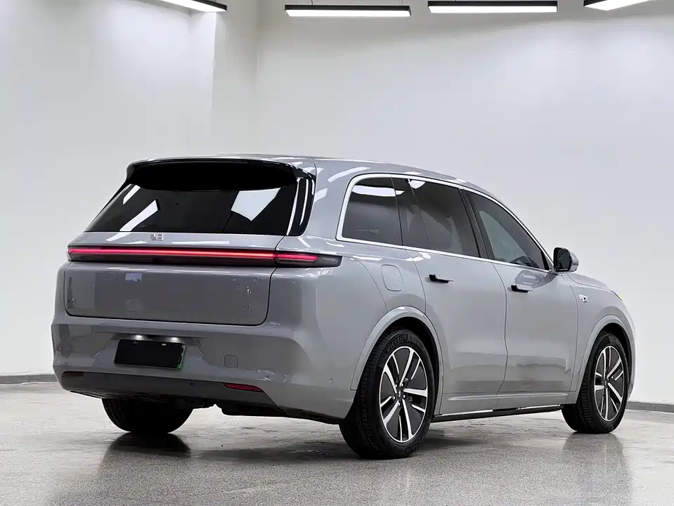 Li Auto Ideal L8