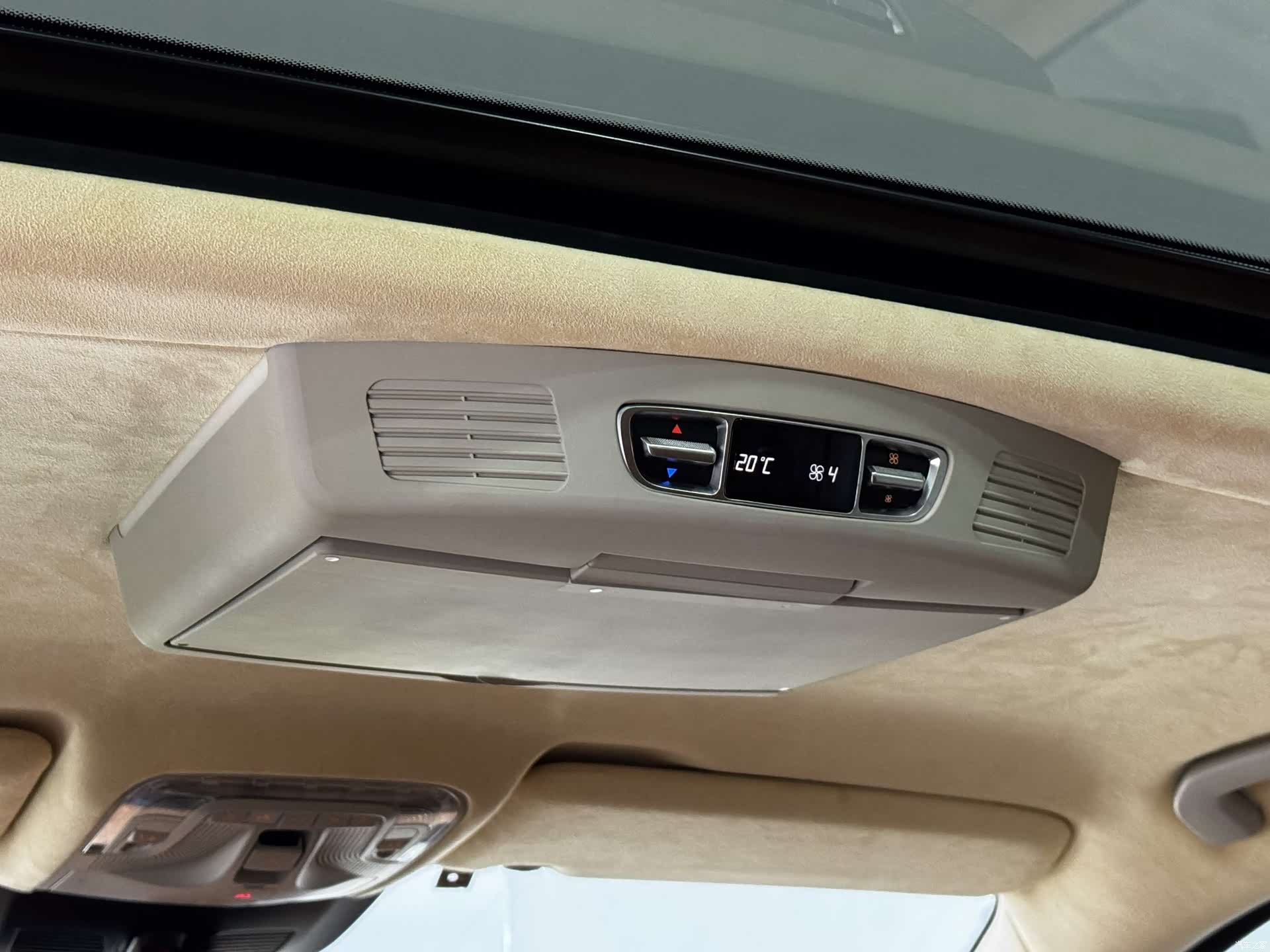 Mercedes-Benz V-Class, 2021 15