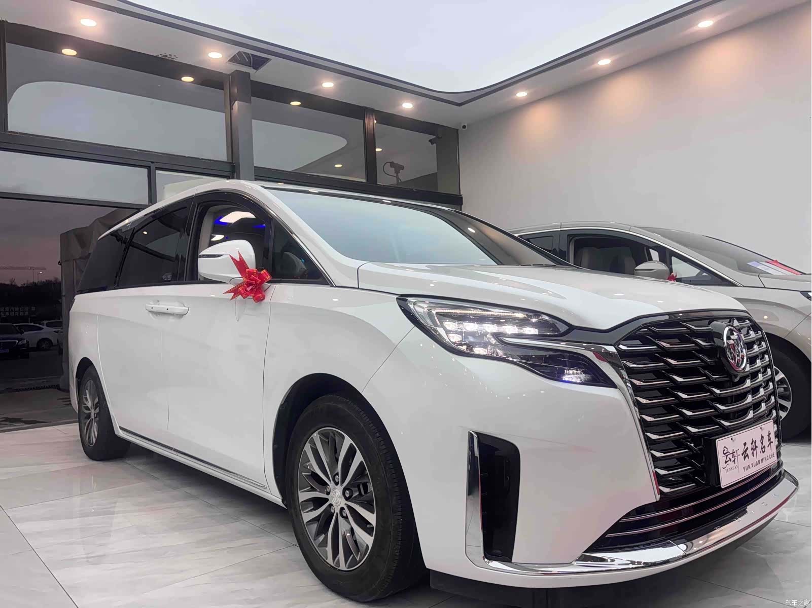 Buick GL8, 2022 2
