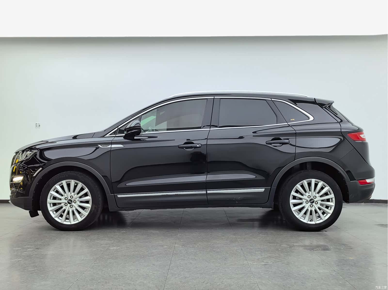 Lincoln MKC, 2019 8