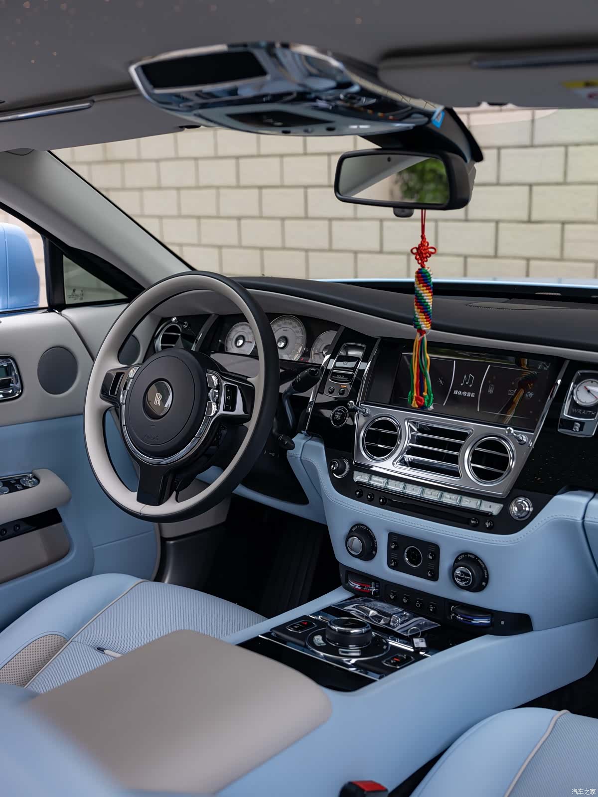 Rolls-Royce Wraith, 2022 11