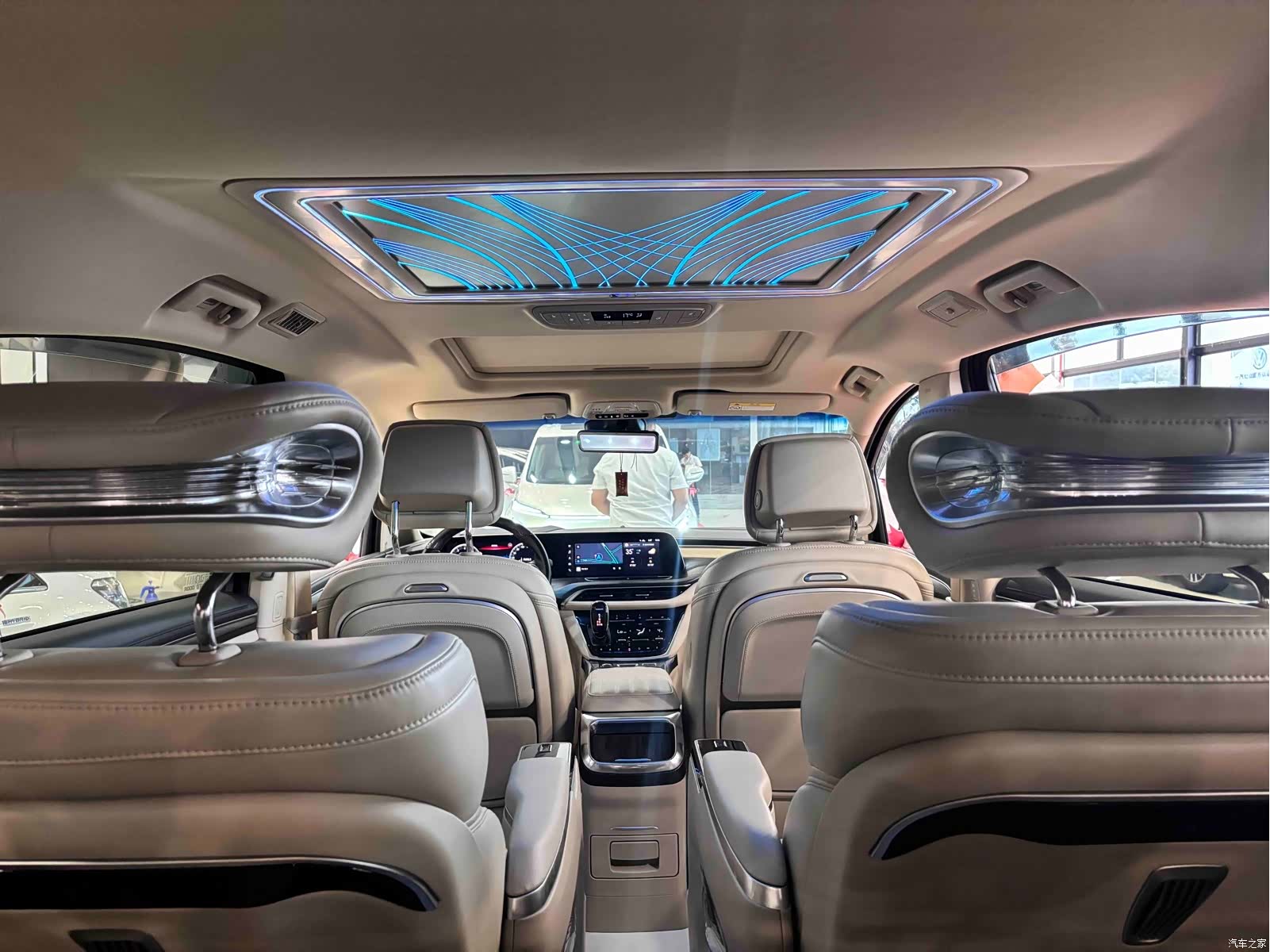 Buick GL8, 2022 10