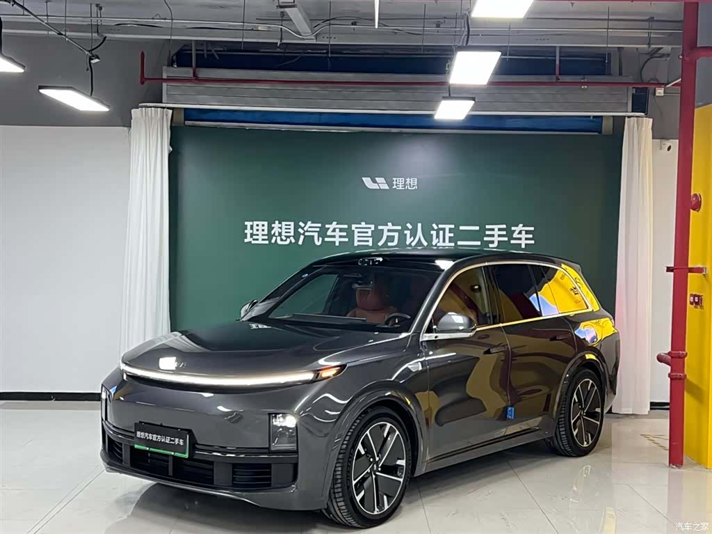 Li Auto L8, 2025 1