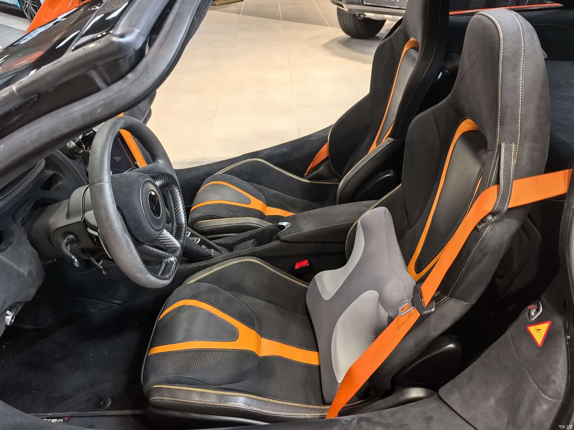 McLaren 720S, 2018 все фото