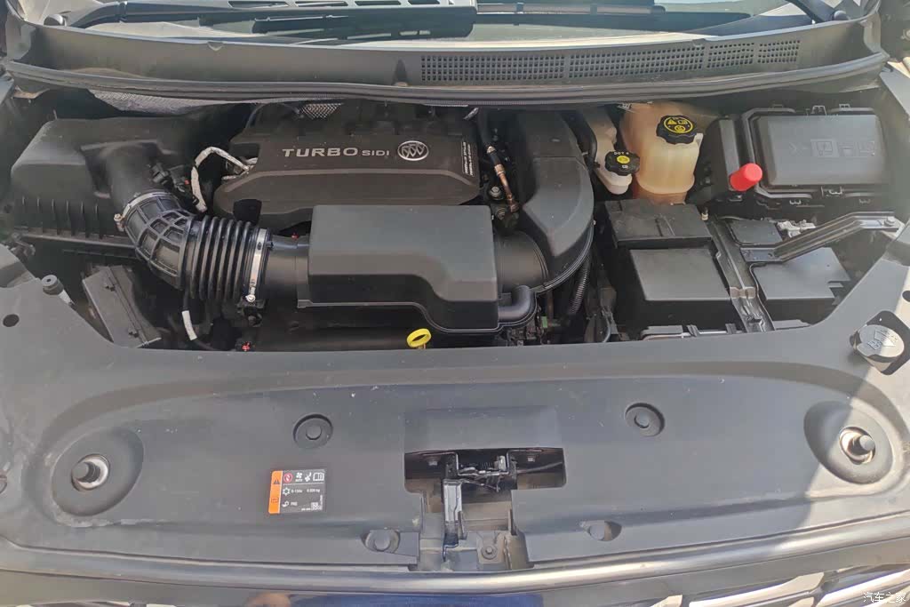 Buick GL8, 2023 10