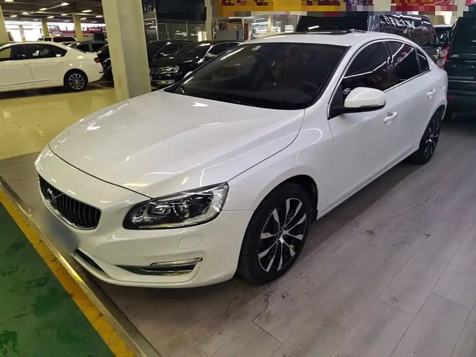 Volvo S60