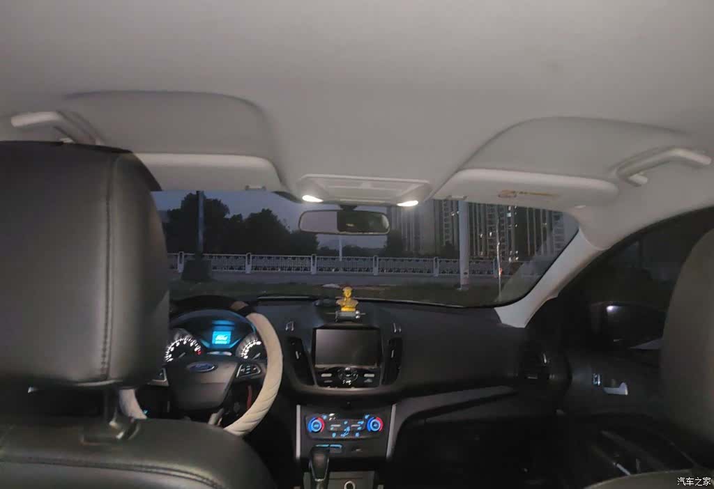 Ford Kuga, 2019 14
