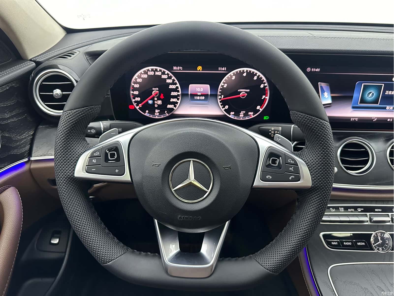 Mercedes-Benz E-Class, 2019 12