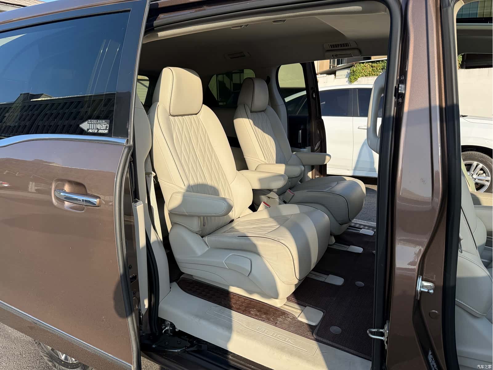 Buick GL8, 2021 15