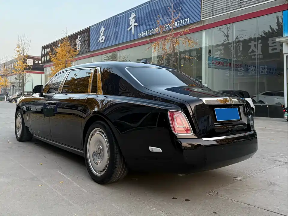 Rolls-Royce Phantom