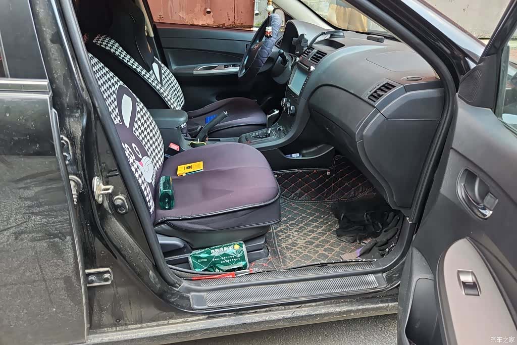 BYD L3, 2015 8