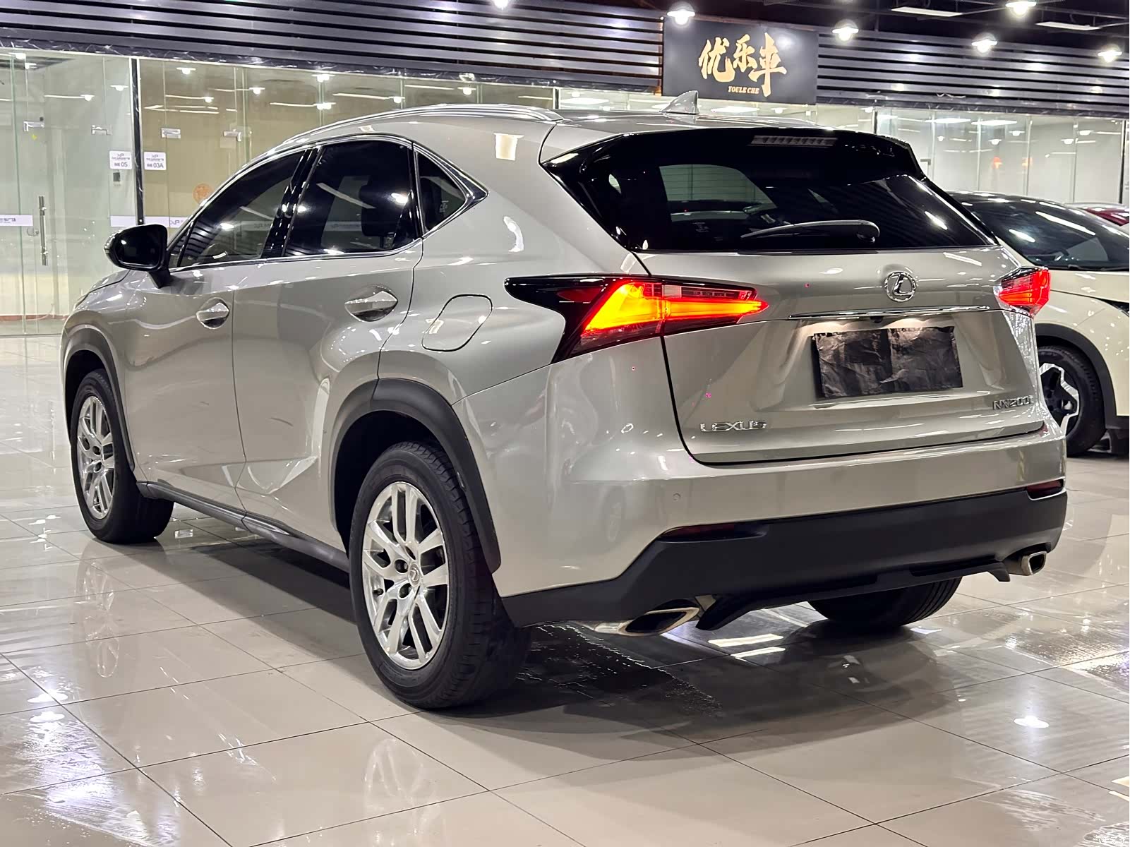 Lexus NX, 2017 9