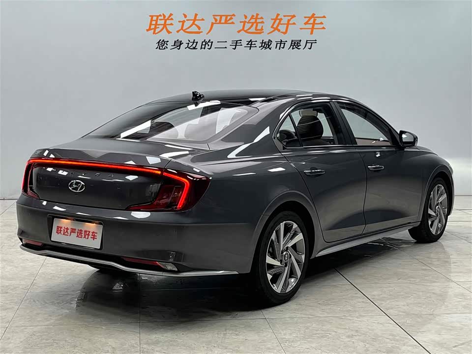 Hyundai Name picture