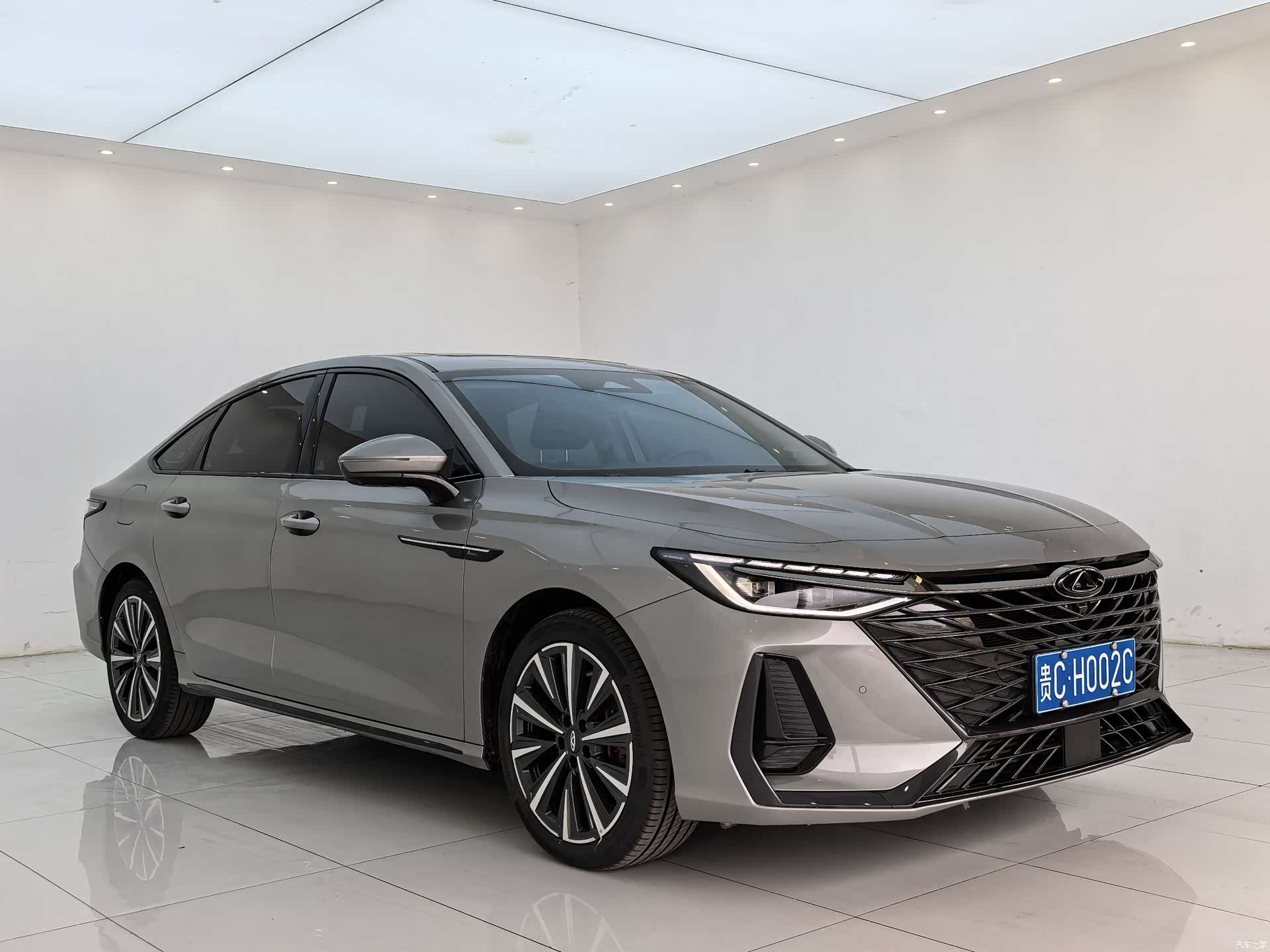 Chery Arrizo 8, 2024 3