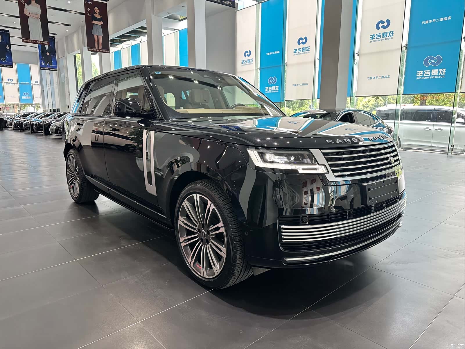 Land Rover Range Rover, 2024 3