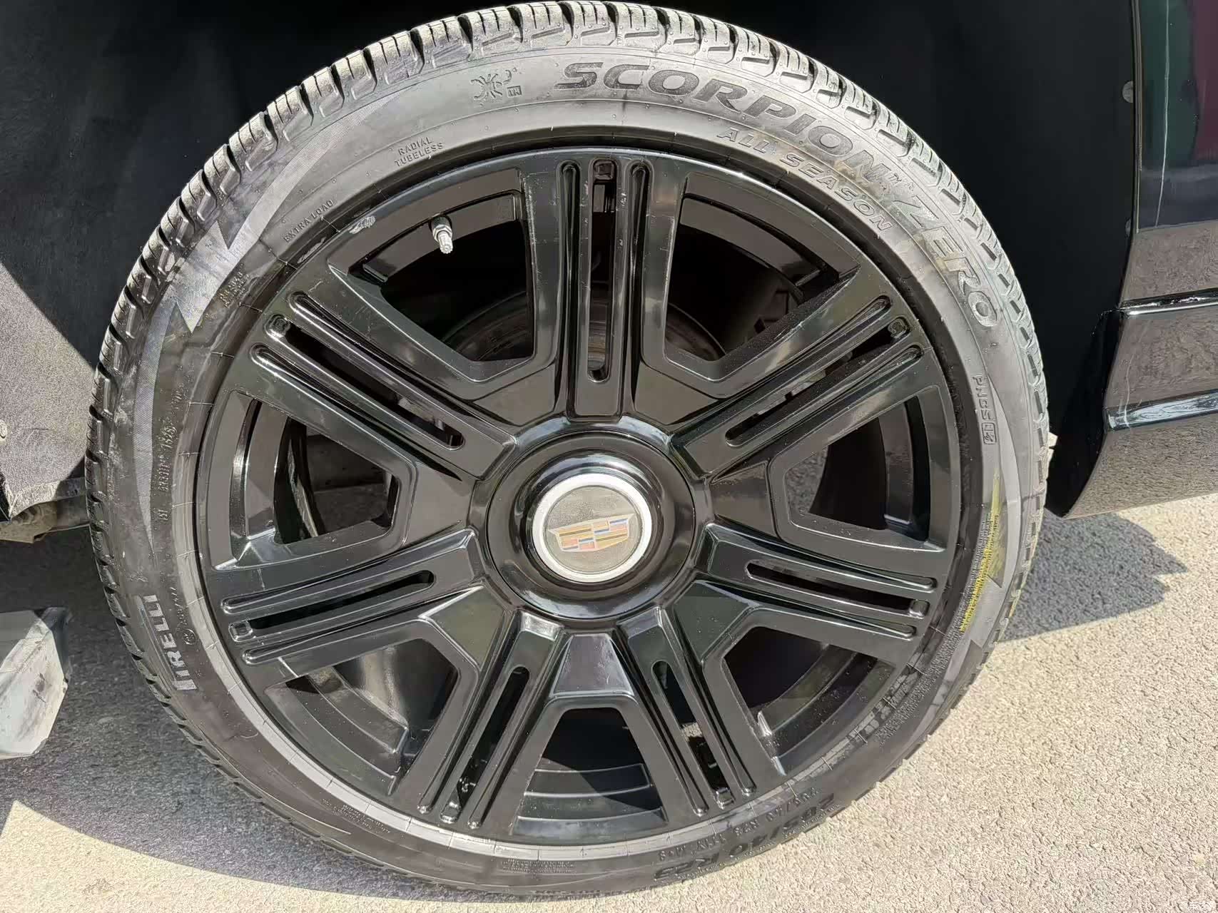 Cadillac Escalade, 2018 13